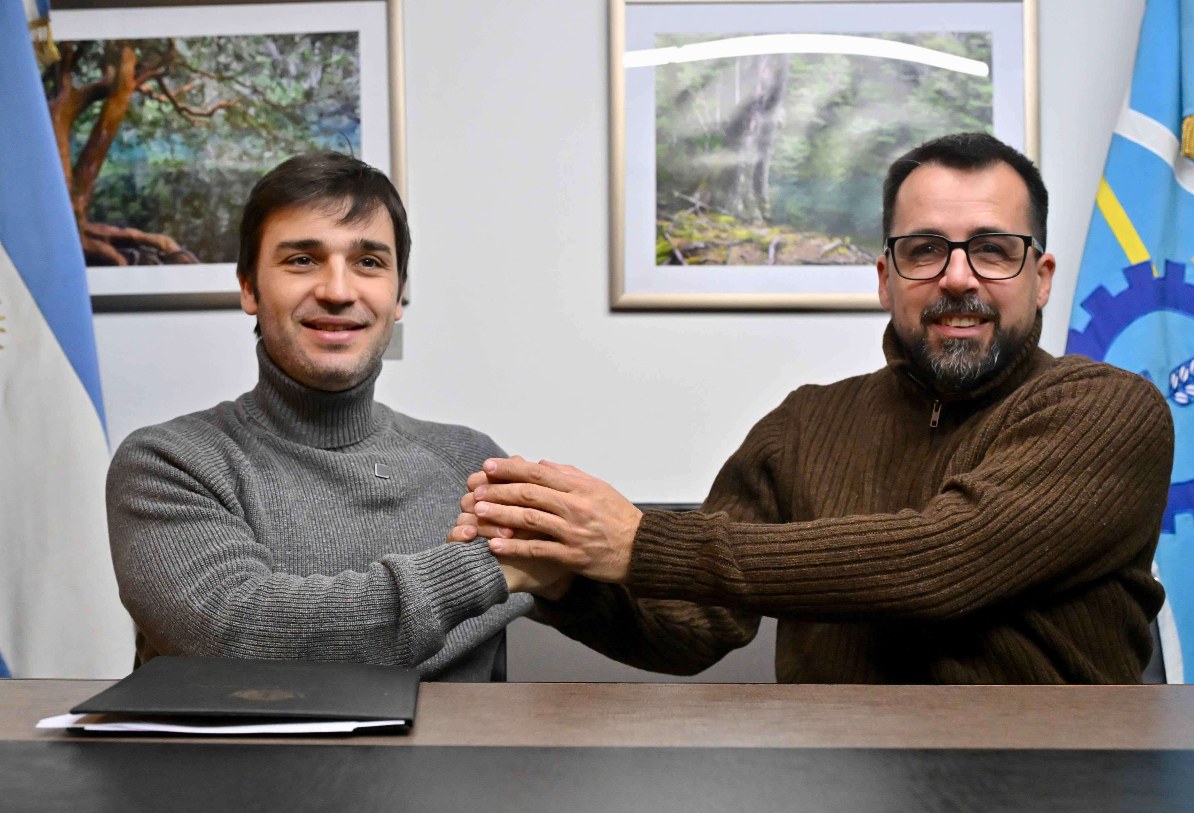 Plan Galina: Torres firmó nuevas obras para Esquel por más de $1.700 millones
